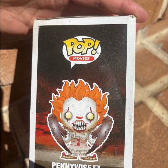Funko Pop! Movies IT #542 Pennywise w/ Spider Legs Vinyl Figure + Box - Picture 5 of 11